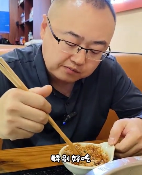 沉庆鱼蛙火锅探店02
