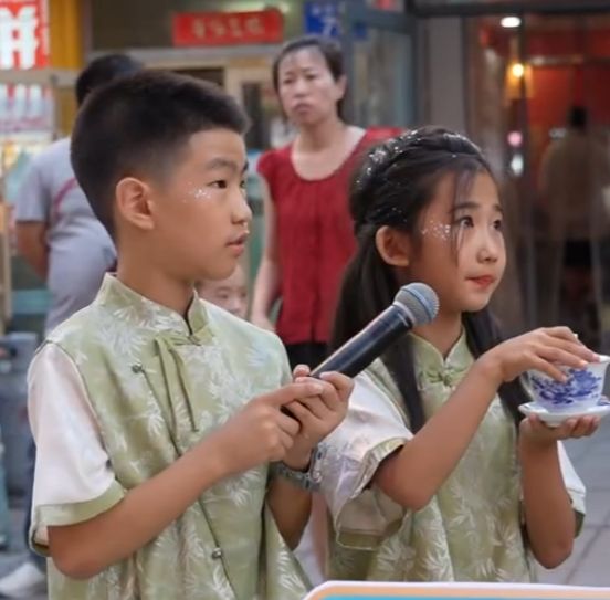 幼幼茶艺师讲茶文化